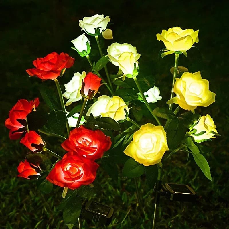 Lampada Solare a LED a 5 Teste a Forma di Rosa, Luce Notturna per Giardino, Prato, Decorazione per Matrimoni e Casa, Fiori Luminosi