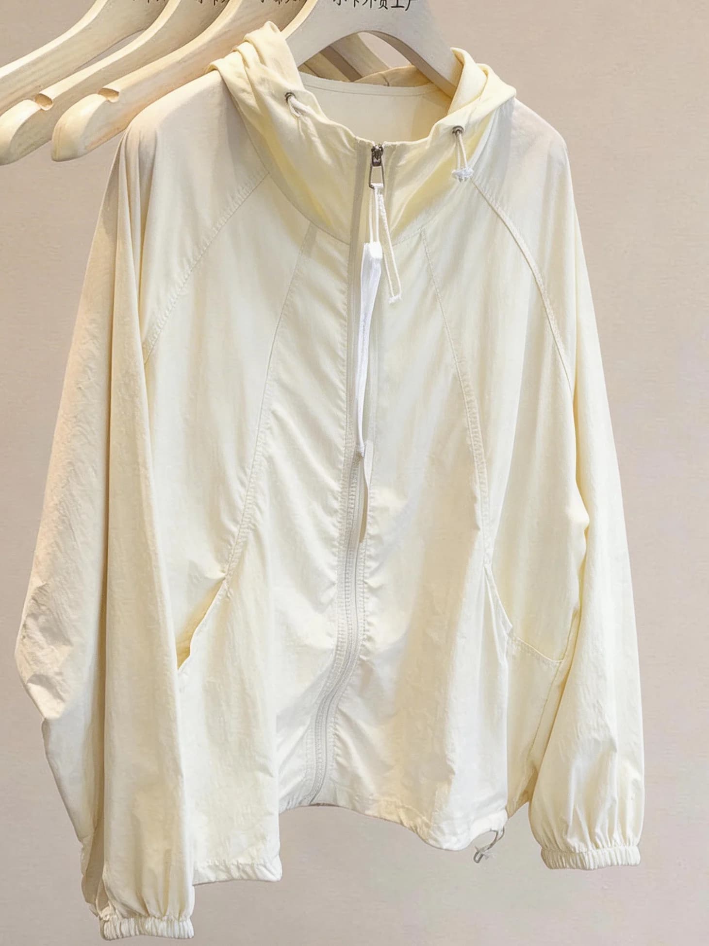 Sun Protection Cream White Short Hooded Outdoor Sports Jacket Breathable Quick Dry Loose Fit Summer Polyester Zipper Closure