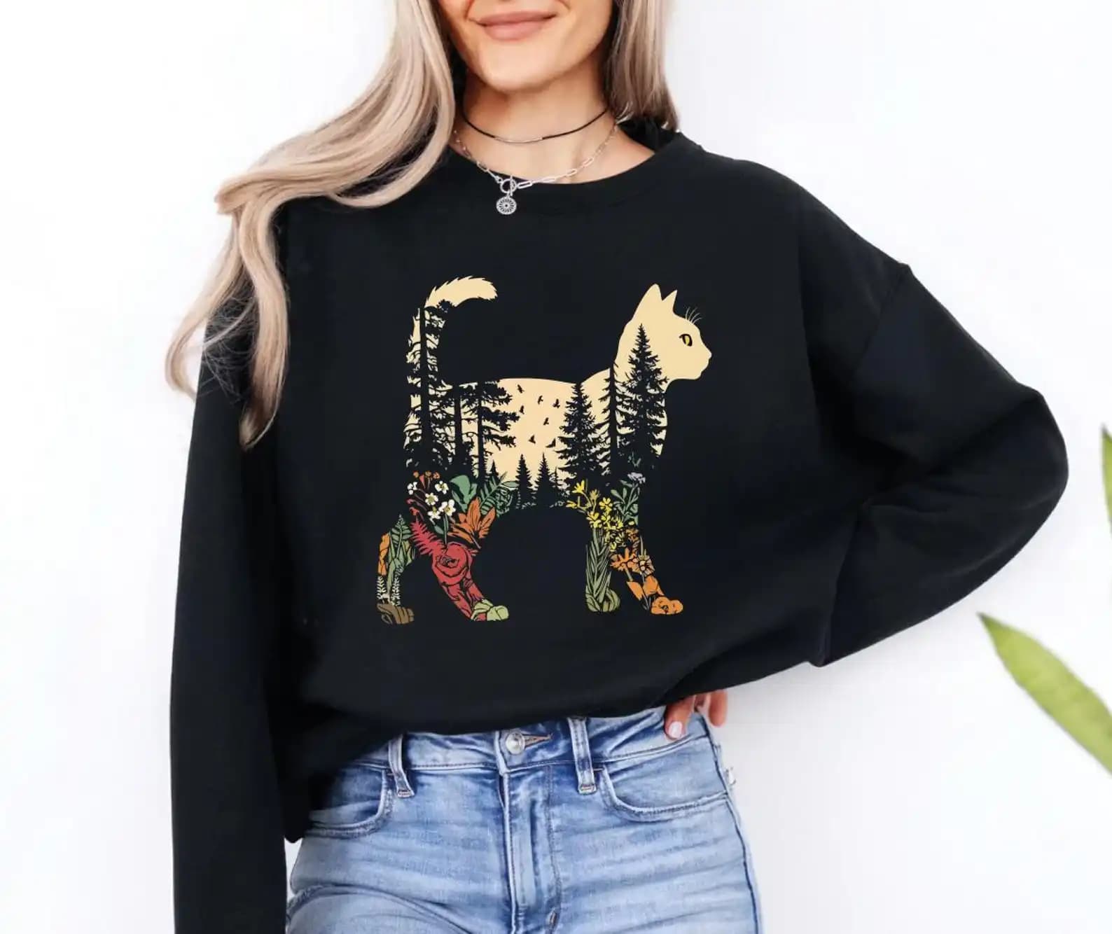 Maglione Boho con Motivi di Gatti e Piante, Pullover con Stampe di Natura, Alberi e Fiori Selvatici, Abbigliamento per Amanti dei Gatti, Regalo per Mamme