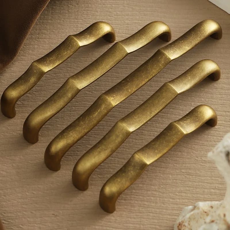 Maniglie per armadietti ondulate decorative da 1 pezzo, maniglie per cassetti in ottone antico, maniglie per armadi da cucina per porte di mobili