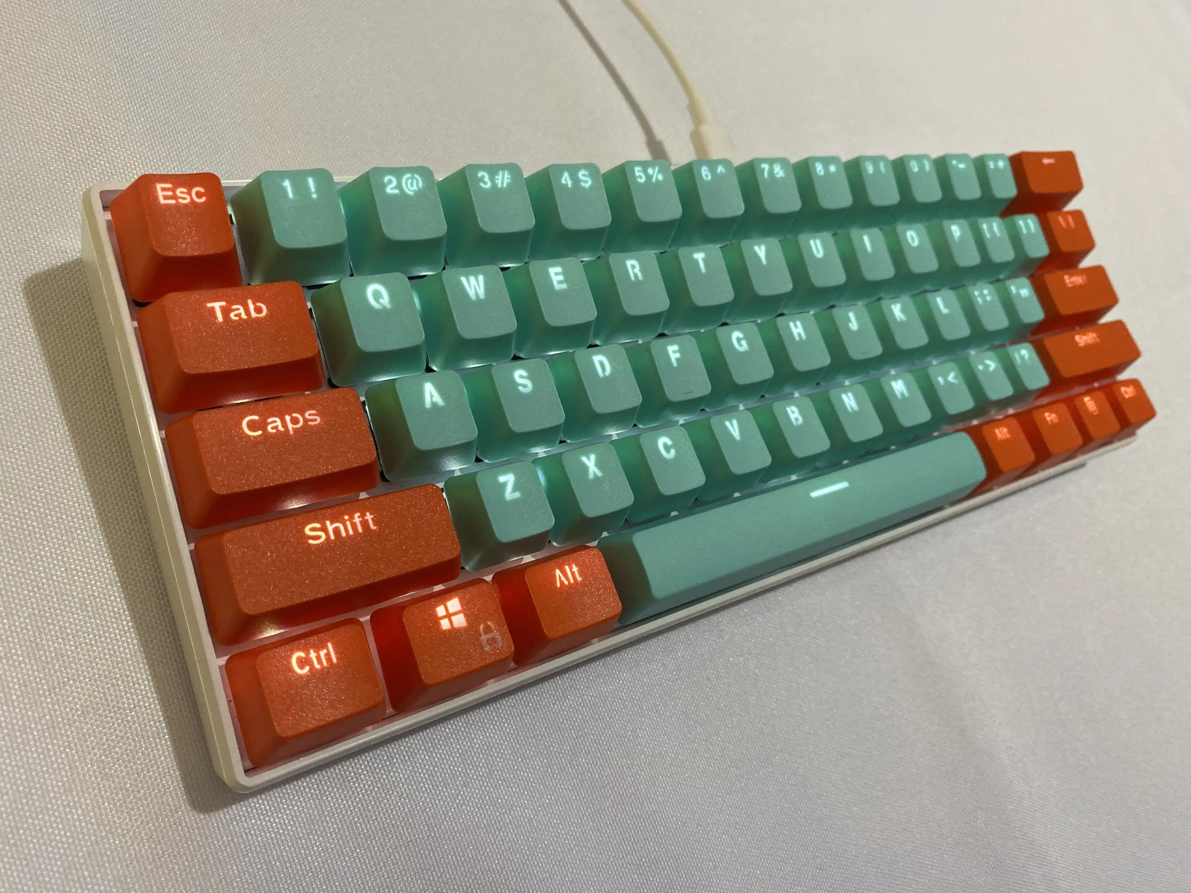 (Tastini venduti singolarmente) Tastini retroilluminati RK 61 arancione ciano, materiale PBT, profilo OEM, Double Shot per tastiera meccanica con switch MX