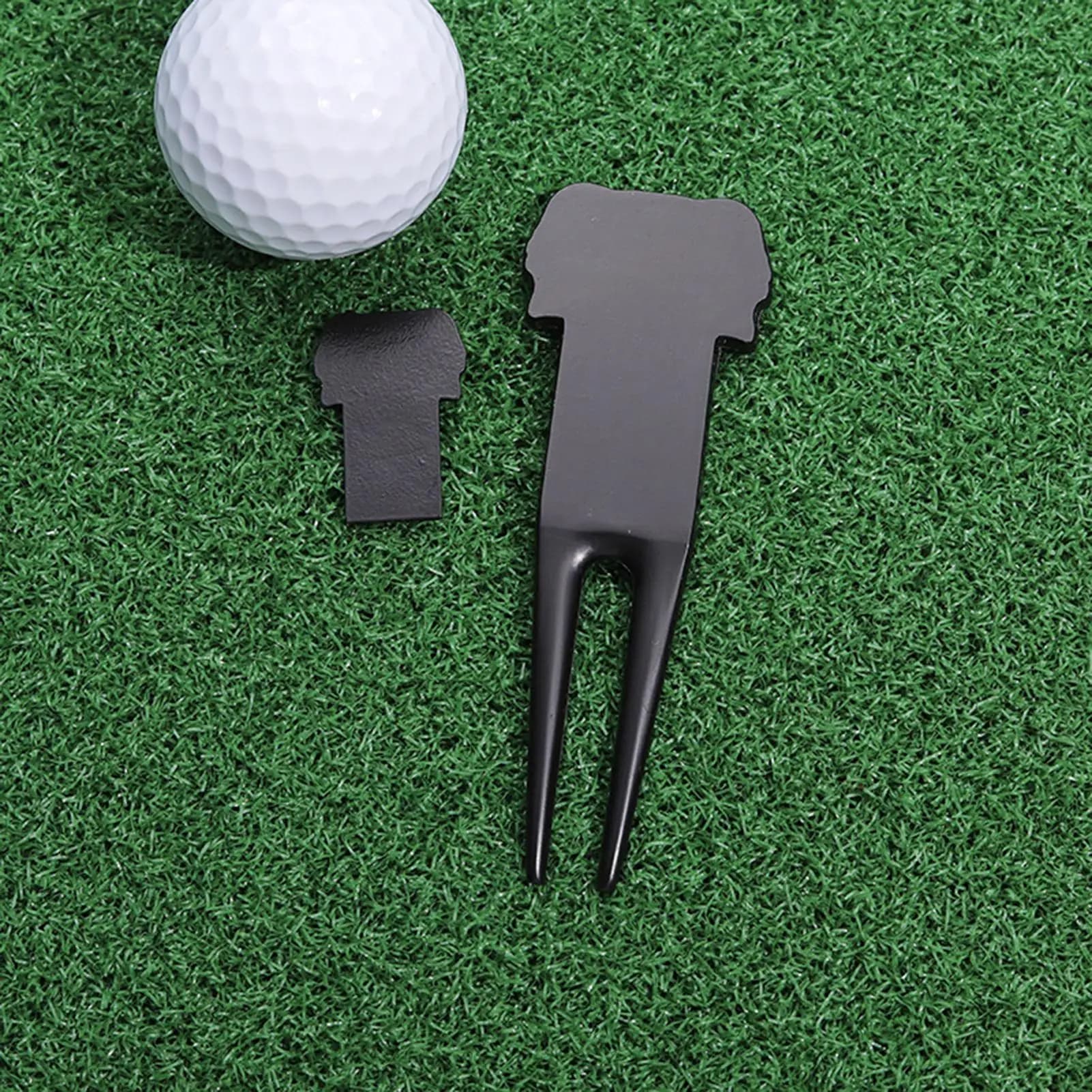 Indicatore per palline da golf, strumento per divot da golf Simpatico cartone animato in lega con motivo tigre Accessori Strumento per marcare palline da golf per erba da campo all'aperto