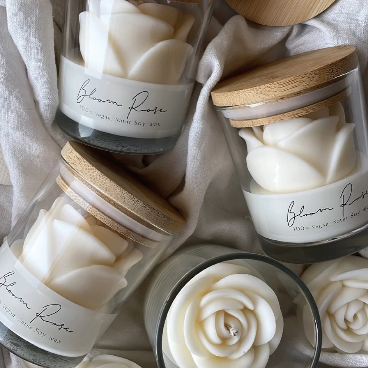 Candele a forma di rosa, atmosfera romantica, decorazioni, candele profumate, compleanni. Regali per la casa, con una fragranza deliziosa.