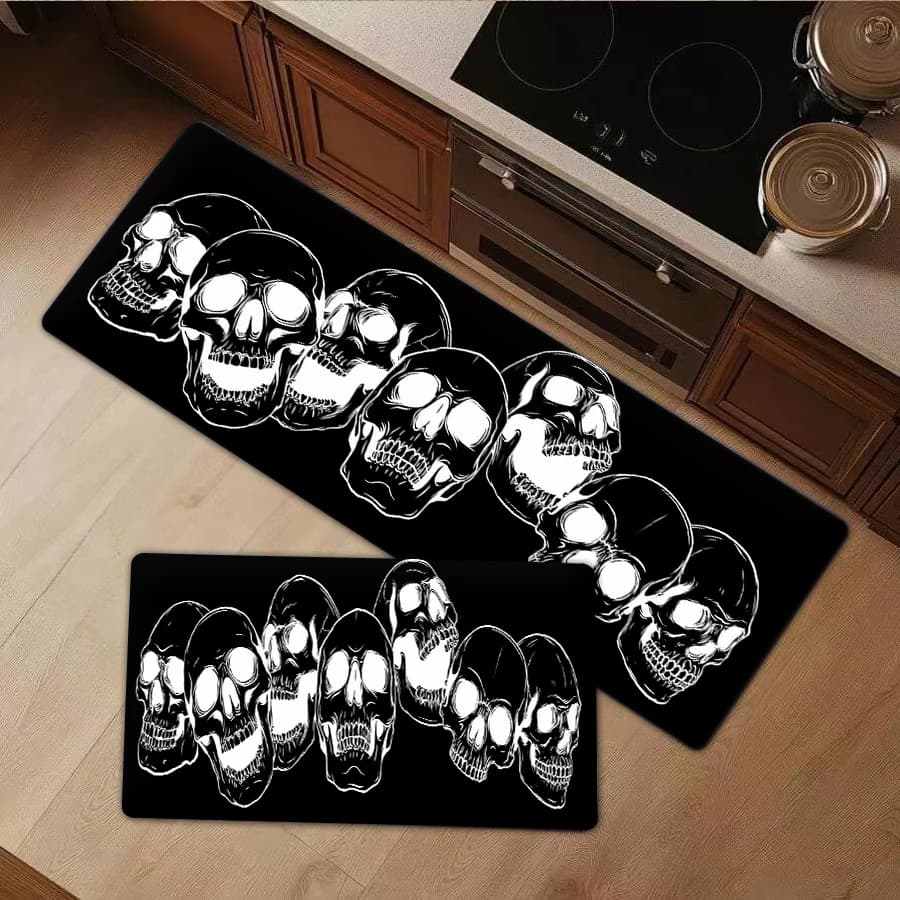1/2/3Pcs Flannel Kitchen Mat—Gothic Skull Area Rug Black and White Skeleton Print Floor Mat Soft Flannel Carpet for Living Room Bedroom Bathroom Home Decor Halloween Theme Rug Personalized Horror Style Rug Machine Washable Area Rug for Modern Home