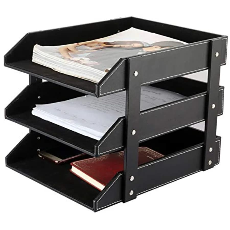 Organizzatore da scrivania in pelle a 3 livelli impilabile, utilizzato per riporre documenti, cartelle, cancelleria, riviste, giornali, lettere e altro.