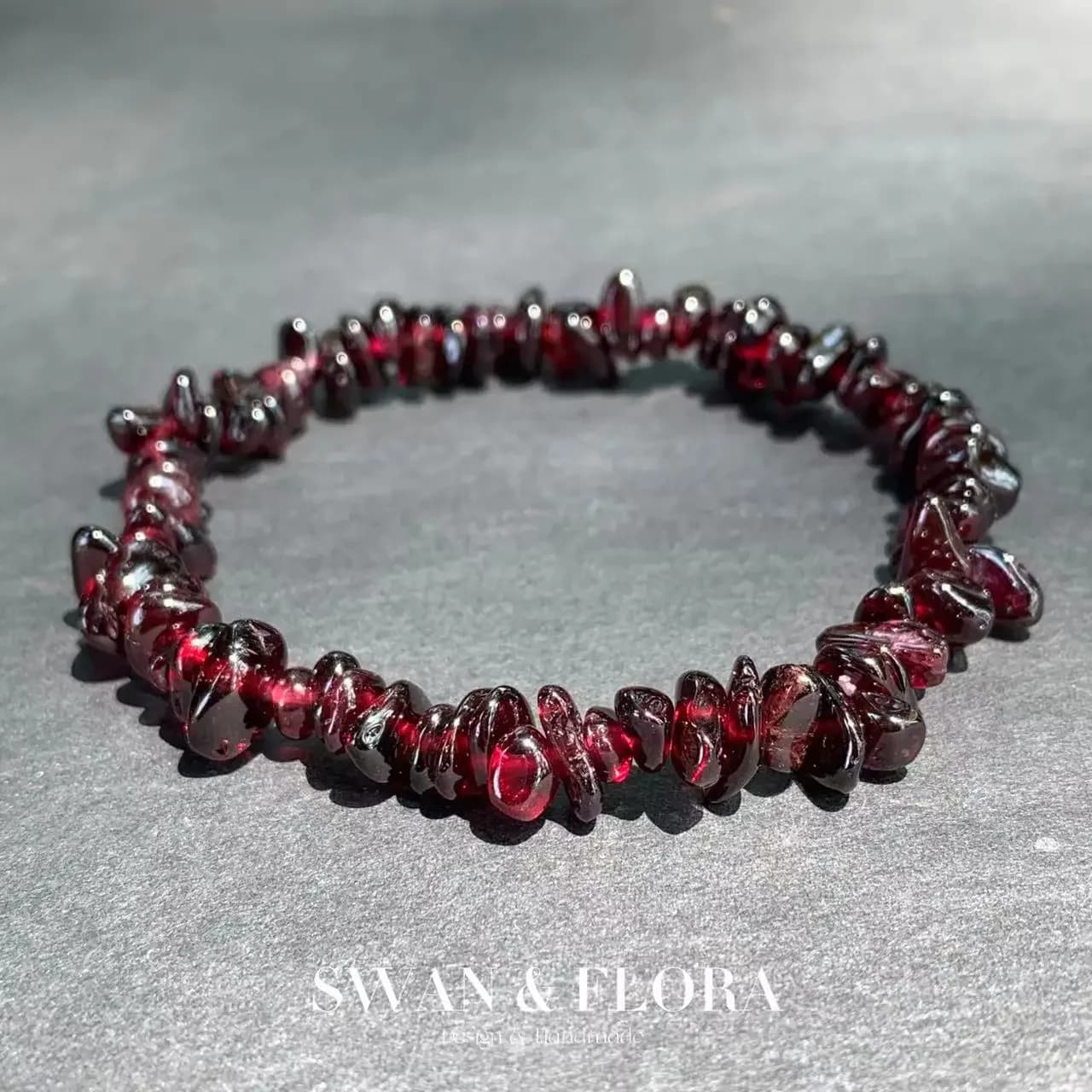 Bracelet with natural garnet for woman Crystal Bracelet Red Stones Gift of healing energy wholesale Lucky