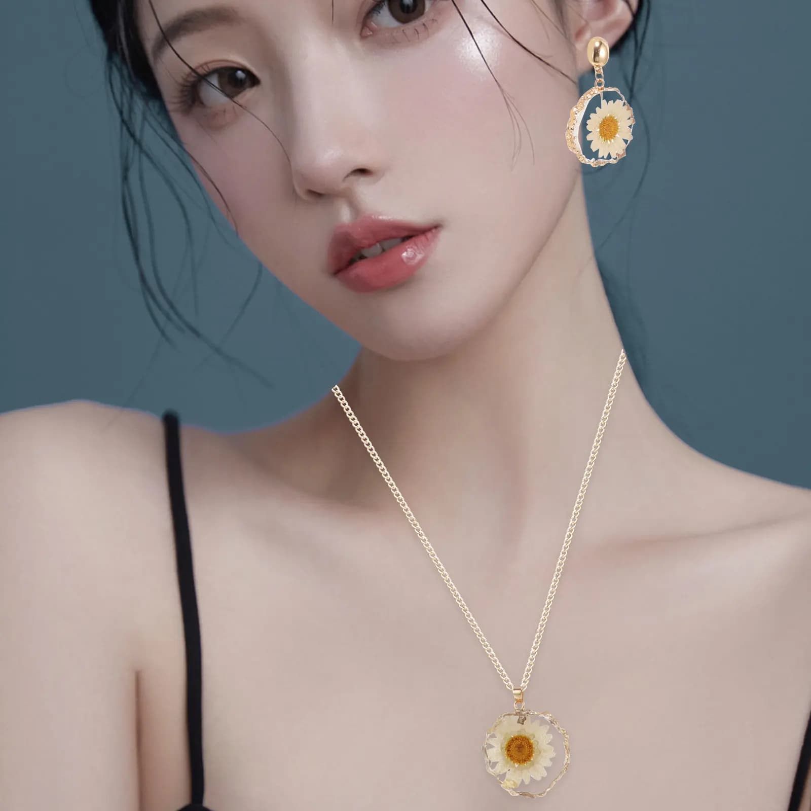 Set di collana e orecchini Daisy, gioielli con fiori pressati, leggeri, ipoallergenici, eleganti gioielli floreali da sposa per donna