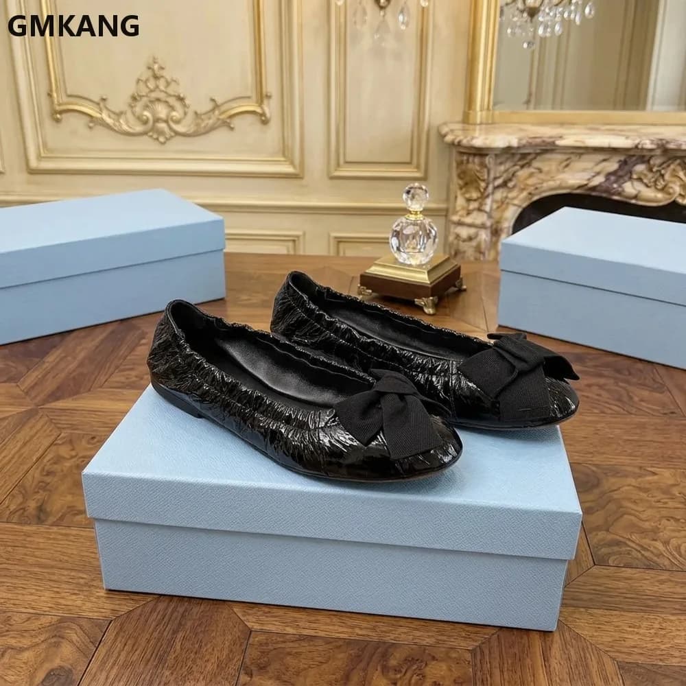 Women's Ballet Flats Bow Pleated Casual Dress Shoes Soft Leather Comfort Flat Loafers for Office Work Daily Walking