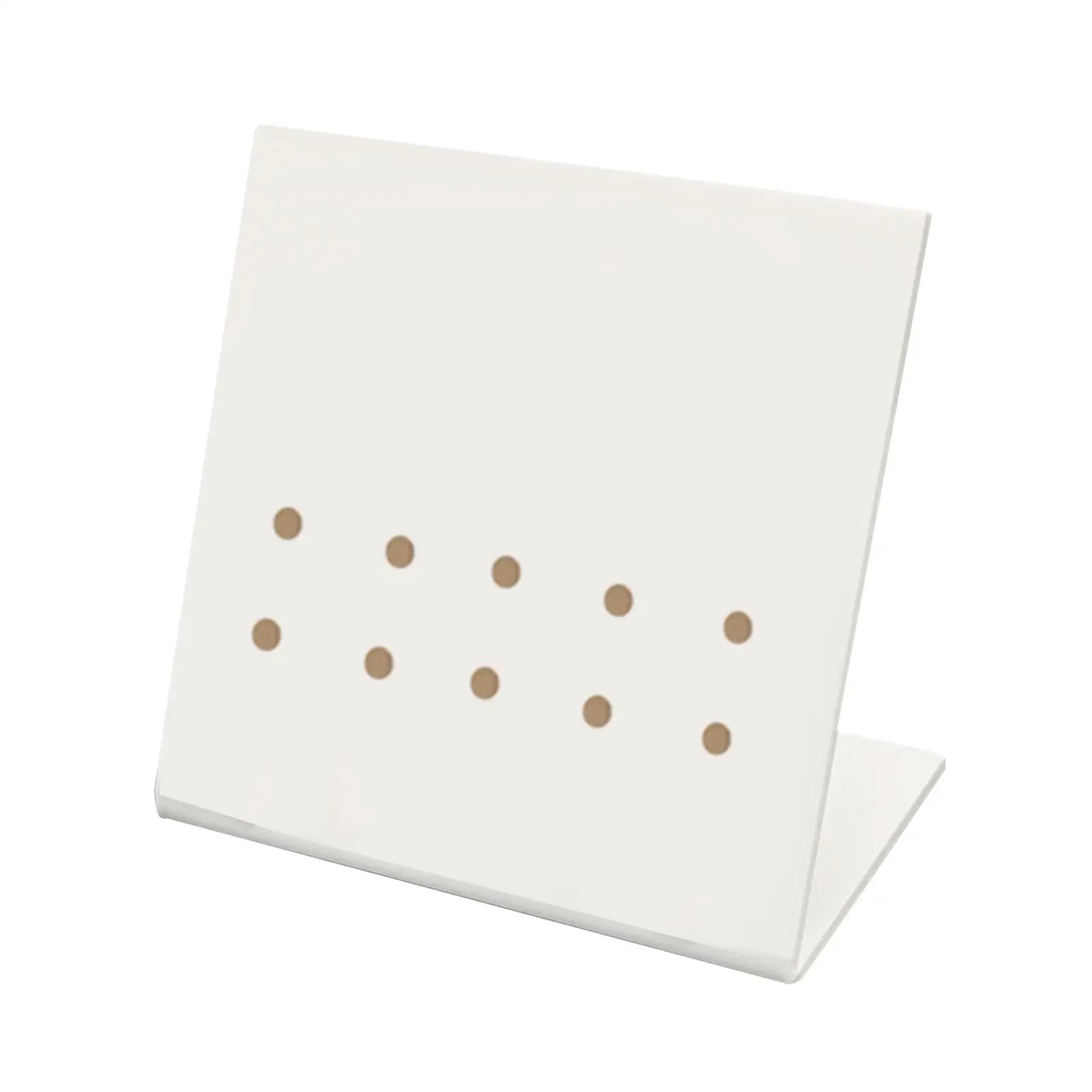 Support space saving for pins for fake eyelash graft
