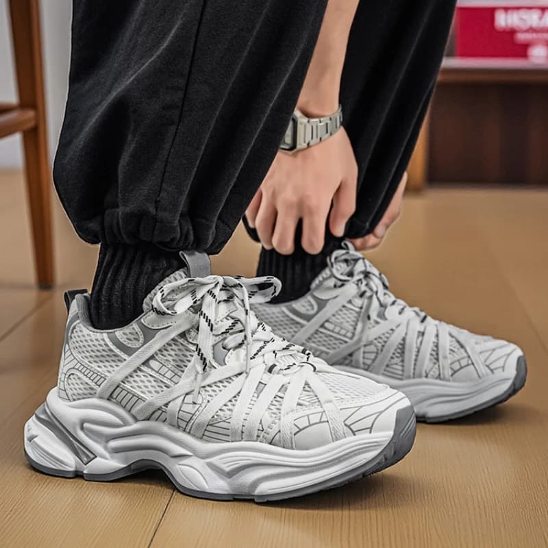 Scarpe Sportive Casual da Uomo Nuove e alla Moda Quattro Stagioni con Suola Spessa, Rialzate, Traspiranti e di Tendenza in Mesh Patchwork