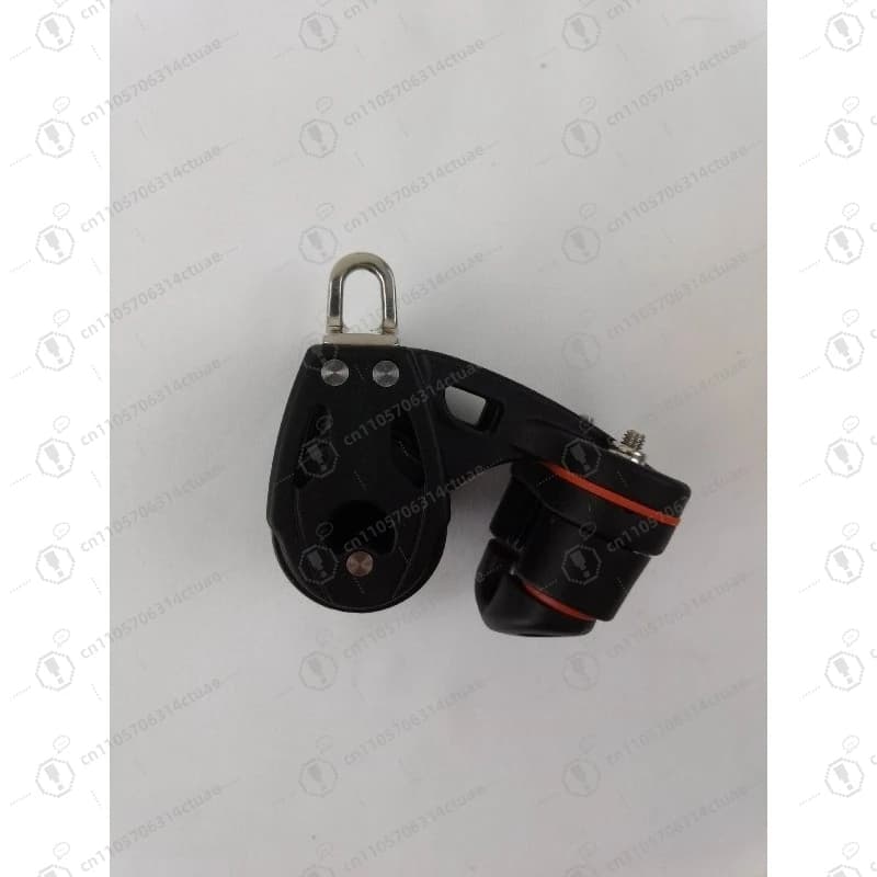 Puleggia a Tre Ruote con Cuscinetti a Sfera, Diametro Ruota 29mm, Diametro Filo 8mm, con Morsetto per Corda BB-0212F, Accessorio Marino per Barche a Vela e Yacht