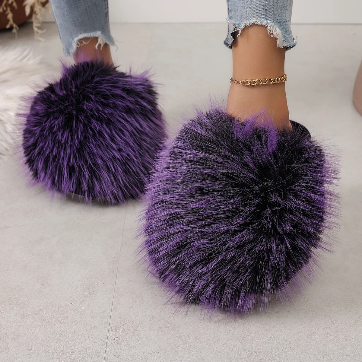Women Autumn Winter Furry Fur Slippers Fluffy Faux Mongolian Fur Slides Warm Plush Slippers Fuzzy Flip Flops Luxury Woman Shoes