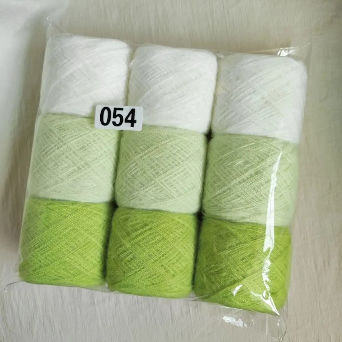 Combinazione da 9 pezzi di filato a doppio filo, sciarpa maglione sfumato all'uncinetto, cablaggio morbido con filettatura mista a mano, un totale di 450 grammi