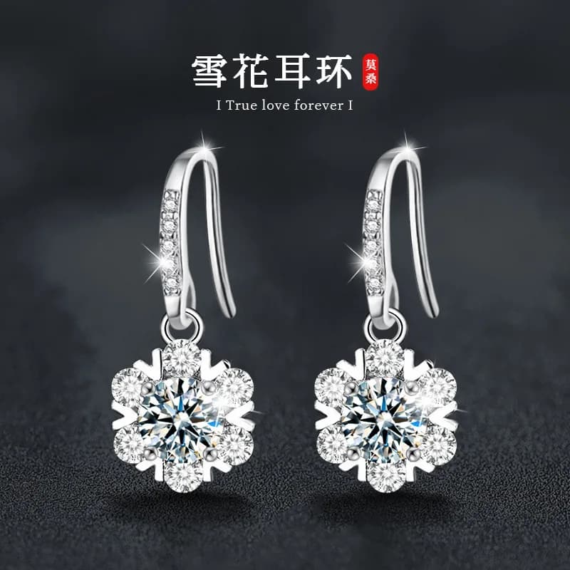 S925 Orecchini fiocco di neve Coreano INS Nuovo stile Luce Lusso Ipoallergenico Dongdaemun Fornitura dal vivoorecchini per le donne argento 925