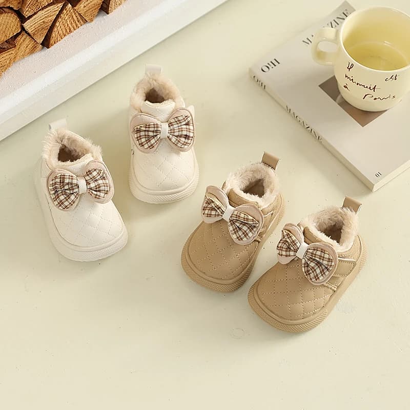 Cute Girls Flat Shoes with Sweet Bows Baby Walking Shoes Trendy 2025 Winter New Toddler Princess Shoes Round Toes Versatile Soft