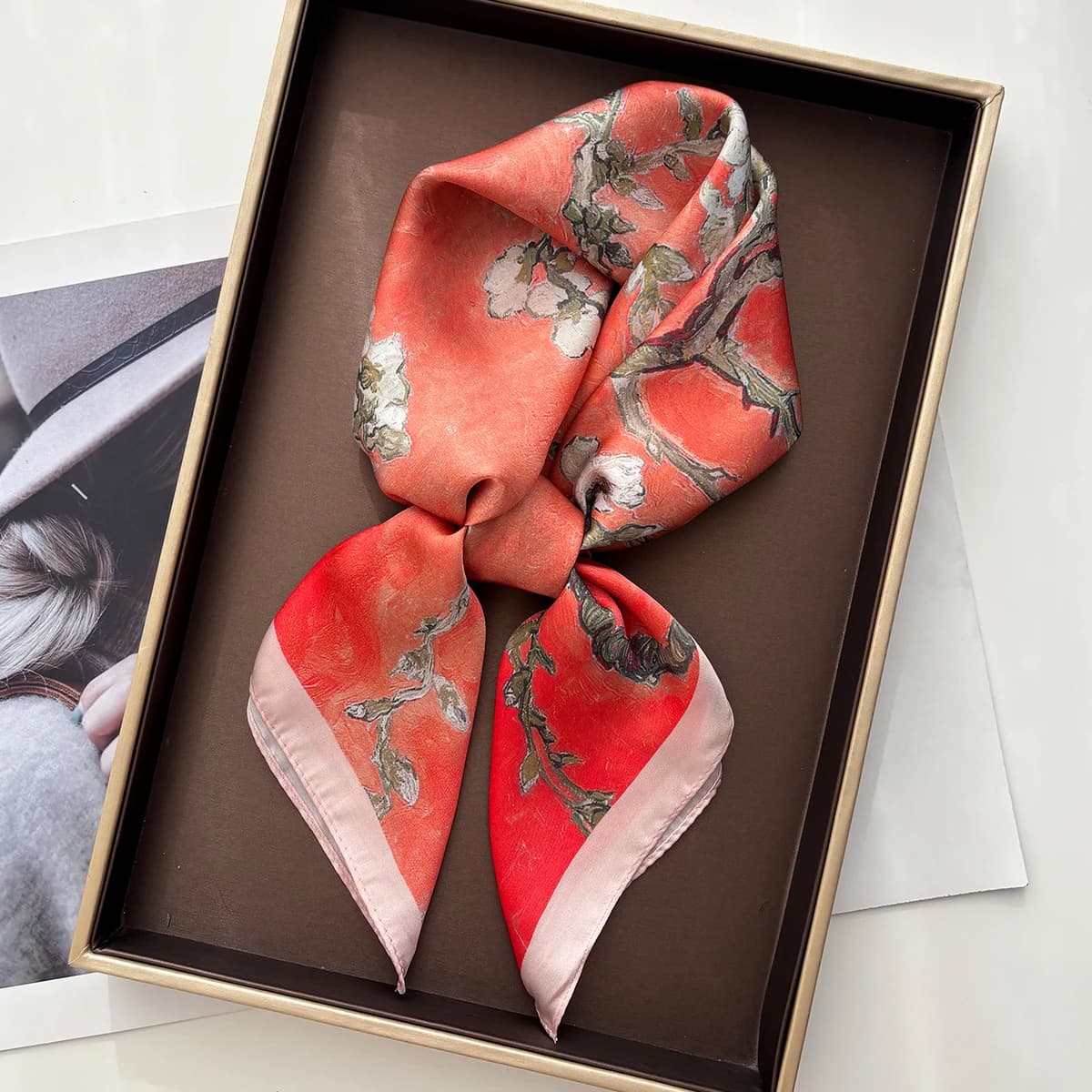 Fashionable Printed Square Scarf Silk Scarves Imitation Women Bandane Neck Handkerchief Hijab Floral Luxury Elegant Travel Shawl