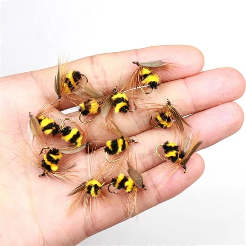 2 pz Insetto Artificiale Carpa Esca Per Pesca A Mosca Amo 15mm Ape Trota Wobbler Esche Spinner Peche Accessori
