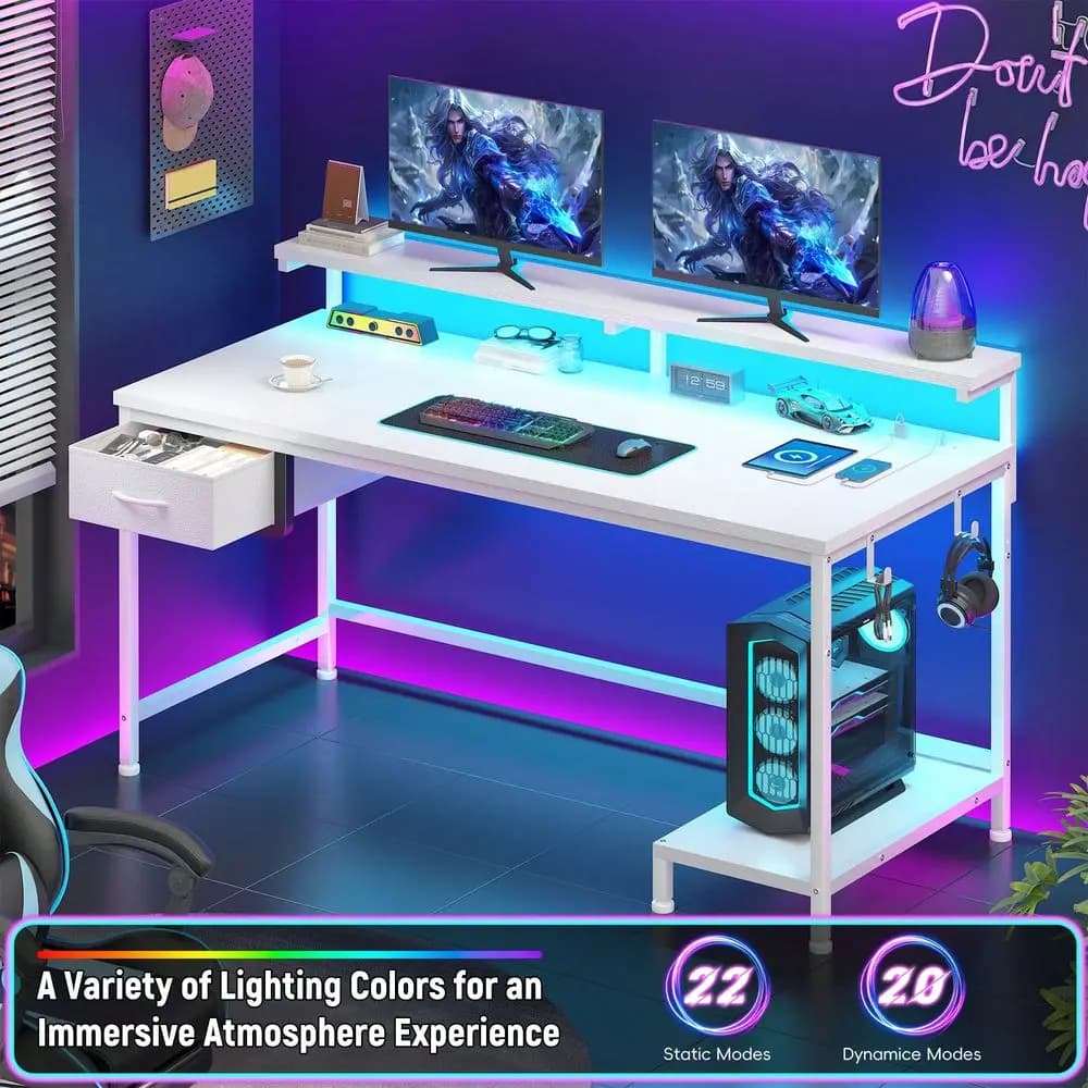 Scrivania da Gaming 47.2 W con Luci LED, Presa di Corrente e Supporto Monitor Regolabile per Casa e Ufficio