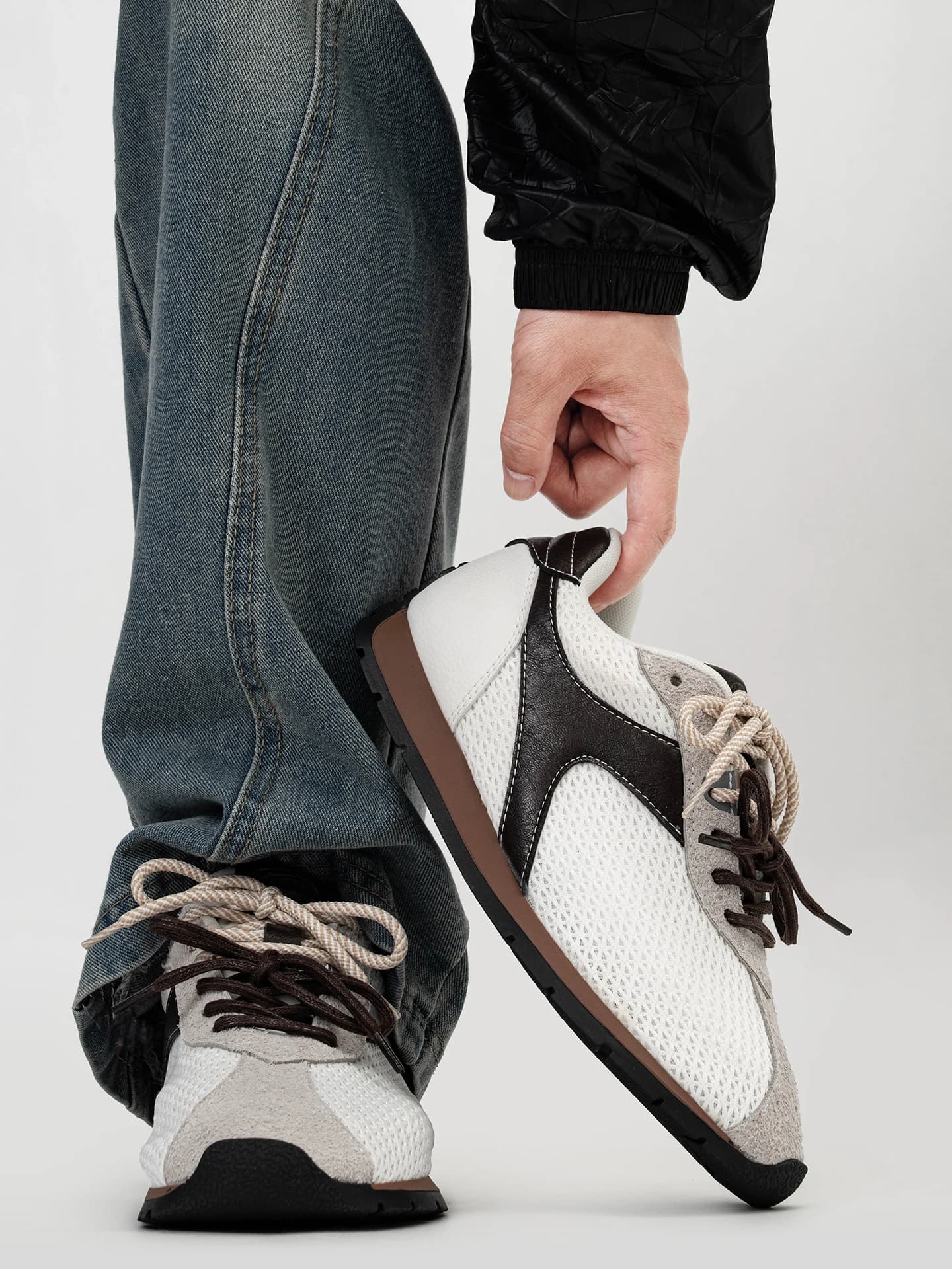 White Mesh Breathable Men's Casual Shoes Summer Trendy American Retro Lightweight Versatile Running Shoes Big Head De Xin Shoes