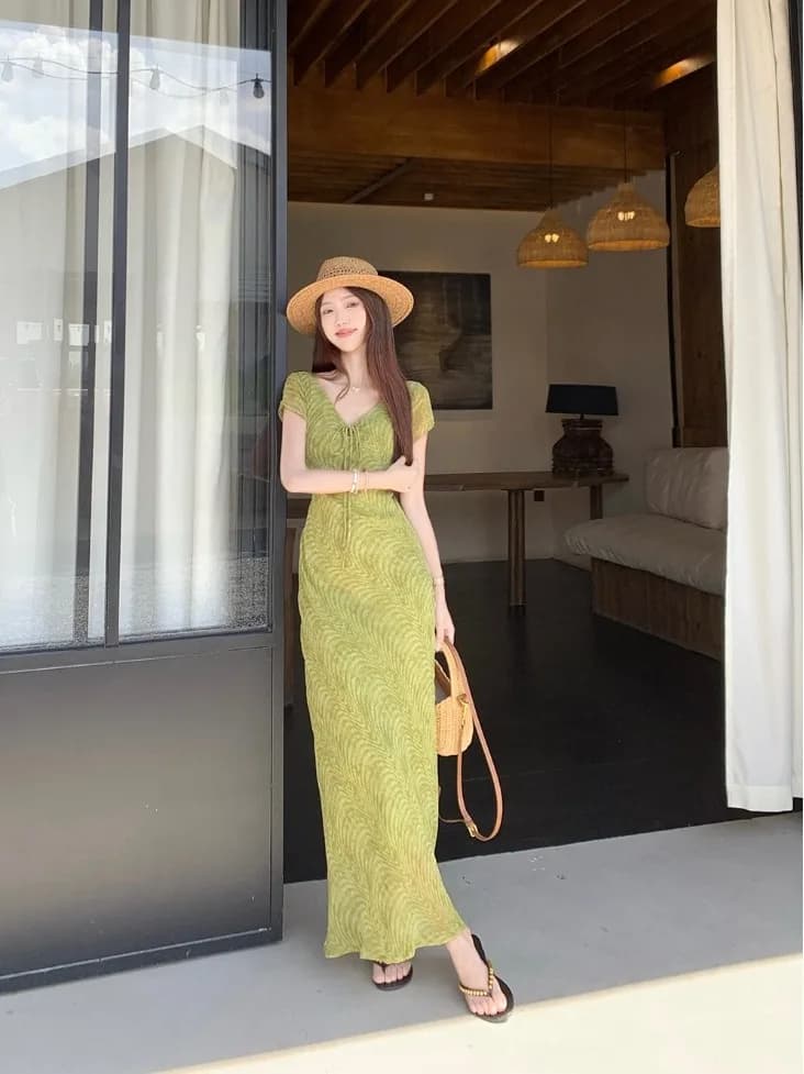 Elegante Abito Lungo Floreale a Maniche Corte con Stampa Floreale da Donna, Nuovo Stile Primavera 2026, Ispirato alle Vacanze, Effetto Snellente, per Abbigliamento Casual