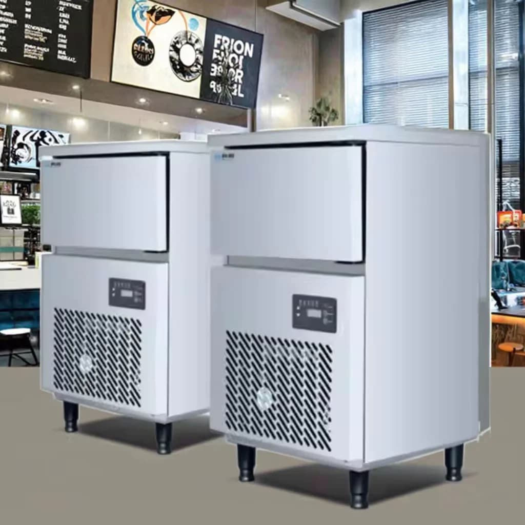 Fabbrica di macchine per il ghiaccio commerciali Macchine per il ghiaccio a cubetti. Macchine per il ghiaccio specializzate da 70/80 libbre per bar e caffetterie