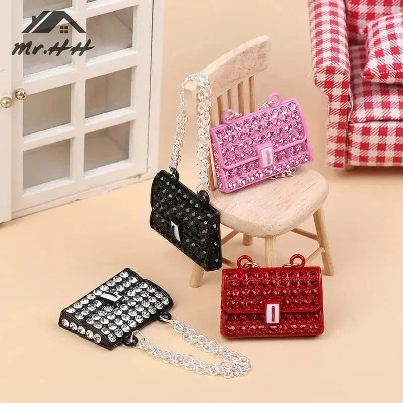 Moda creativa casa delle bambole Mini borsa a catena in metallo Borsa per bambola a pendolo Borsa per la spesa in miniatura Accessori di abbigliamento
