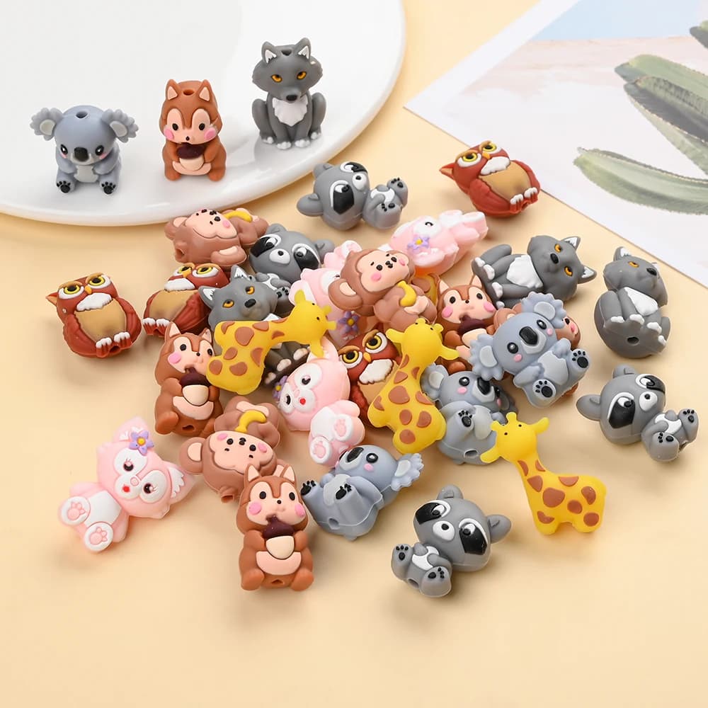 8 Pezzi Perline in Silicone 3D a Forma di Animali Carini (Giraffa, Gufo) per Massaggiagengive, Perline Sciolte Stereo per Fai da Te, Catenelle Portaciuccio, Clip, Braccialetti e Massaggiagengive