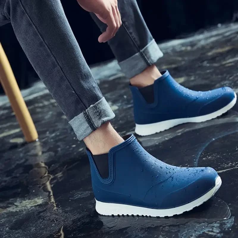 Stivali da pioggia da trekking all'aperto da uomo peso pioggia spiaggia scarpe antiscivolo pesca pioggia scarpe da lavoro nere scarpe in gomma impermeabili durevoli