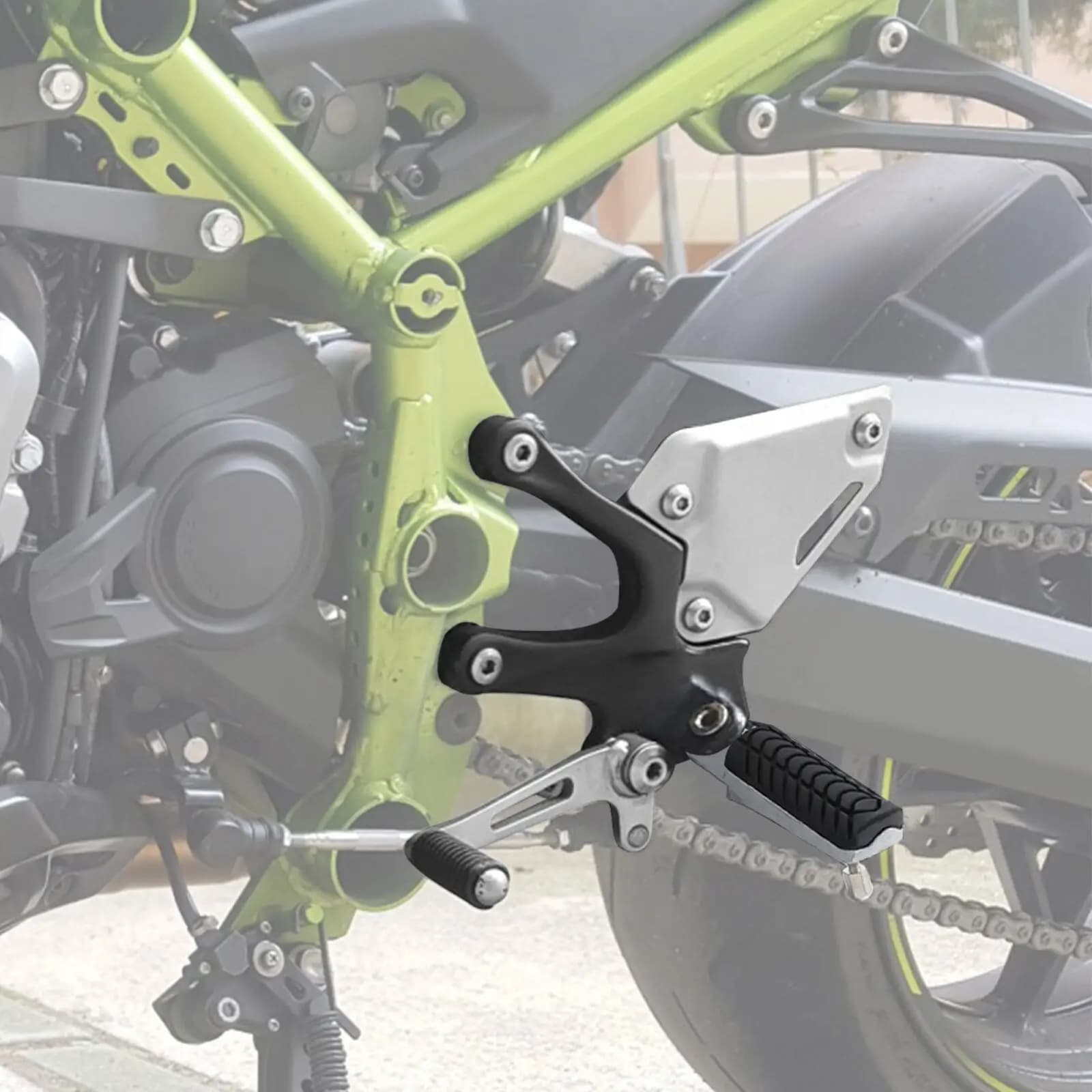 Pedane anteriori Pedali Staffa per Kawasaki Z900 Z 900 ABS 2017-2024 SE 2022-2024 Pedane moto