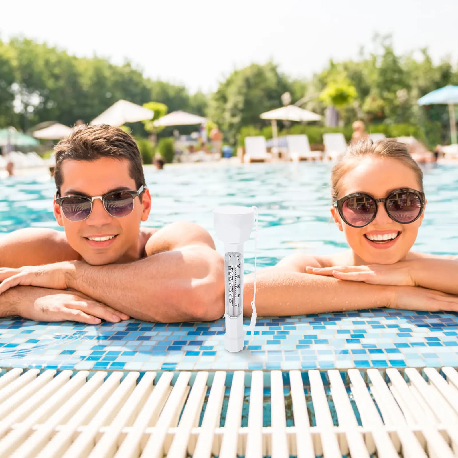 Termometro Galleggiante per Piscina di Piccole Dimensioni, Strumento Rapido per Misurare la Temperatura dell'Acqua, Resistente e Impermeabile per Piscine, Spa, Vasche Idromassaggio e Stagni