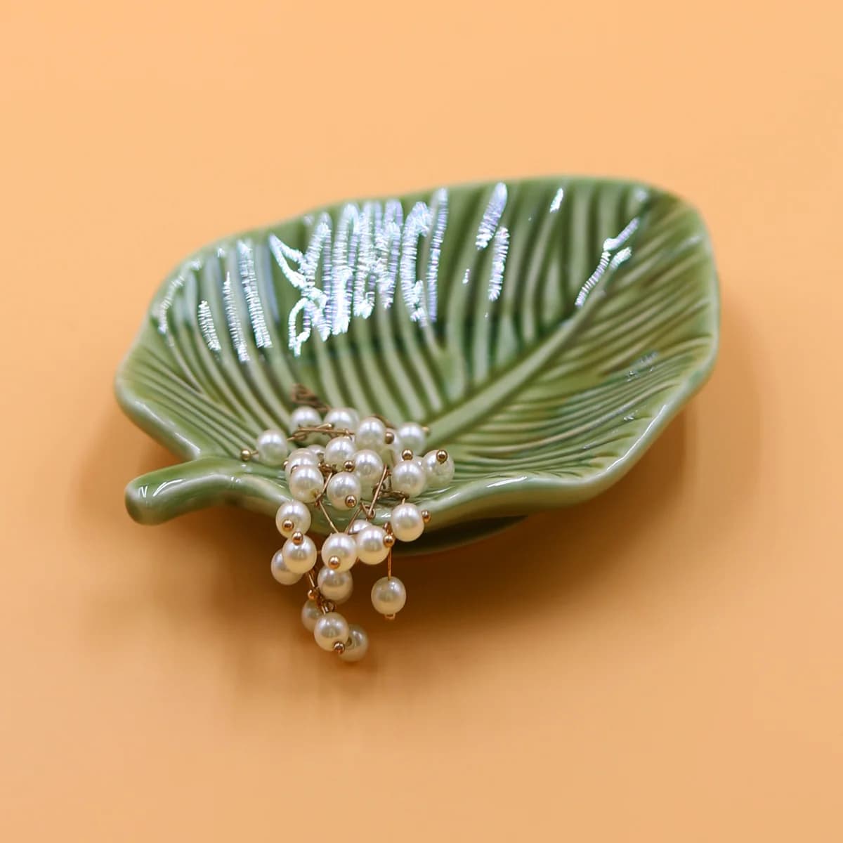 1 piece leaf shape jewelry organizer tray for rings, earrings, bracelets and keys