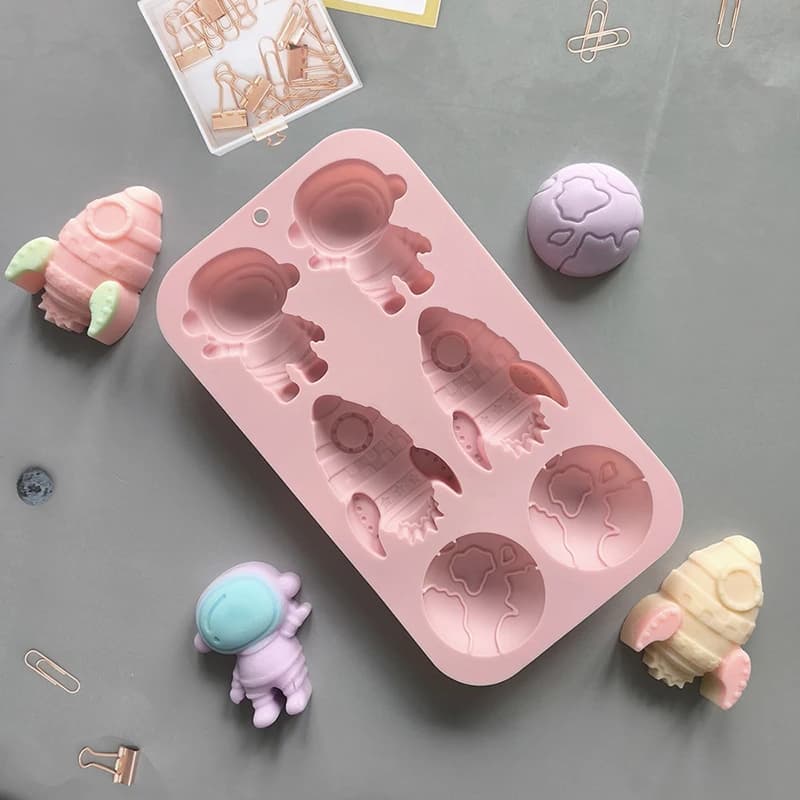 6-hole Cartoon Astronaut Rocket Shaped Silicone Mold Chocolate Dessert DIY Handmade Candle Soap Making Tool