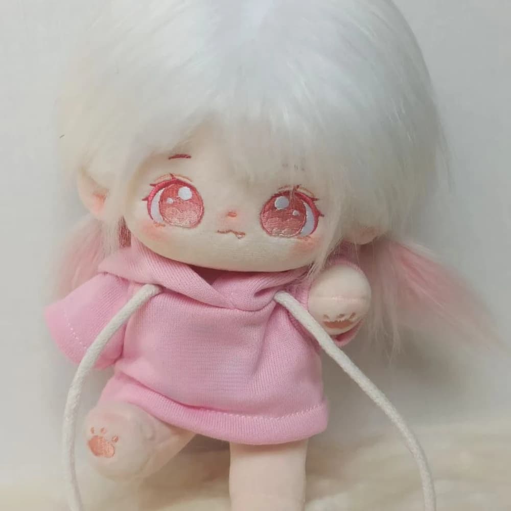 A 20cm-sized cotton doll with highlighted hair design, a female plush toy. Does not include clothes.