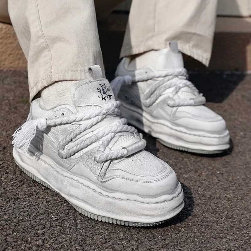 Nuove Sneakers da Uomo con Tacco Nascosto, Scarpe Rialzate Traspiranti in Tela con Suola Spessa 7CM per Aumentare l'Altezza, alla Moda