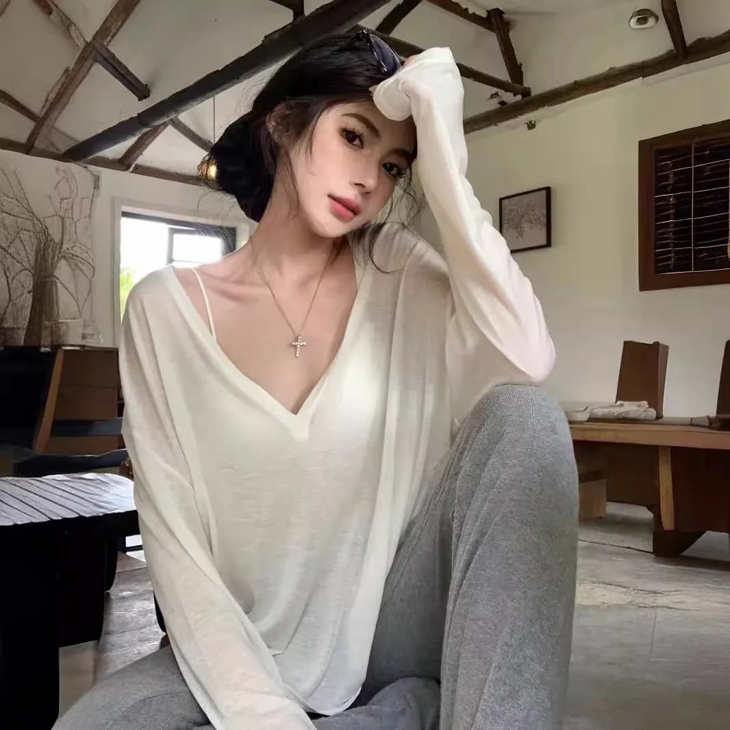 White Thin V-Neck Long Sleeve T-Shirt Women's Loose Summer Sun Protection Casual Lazy Style Cover up Elegant Style Knitted Top