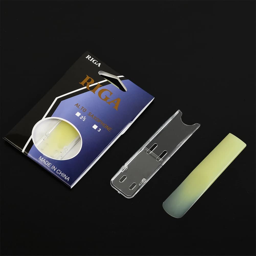 3 Pcs Alto Saxophone Reeds Strength 1.5 2.0 2.5 Resin Alto Sax Reeds Alto Saxophone Mouthpiece Reeds For Alto Sax Reed Synthetic