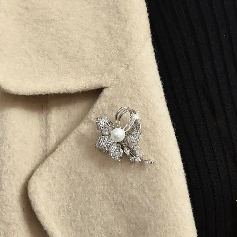 Rhinestone Flower Pearl Brooch Sparkling Zircon Bowknot Pin Luxury Jewelry For Women Coat Scarf Accessories