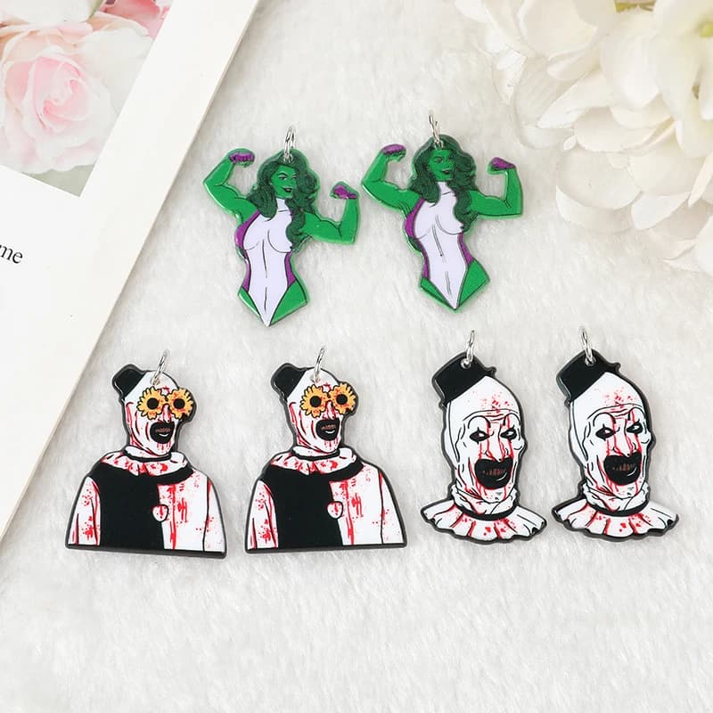 12 pcs Vintage Halloween bloody Clown Charms Creative Acrylic Muscular Woman Jewelry Findings For Necklace Diy