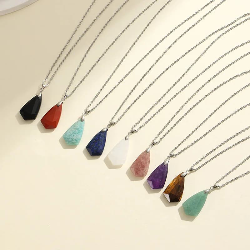 1pc Collana con ciondolo a forma geometrica in pietra naturale Collana con pendolo con ciondolo in cristallo rosa ametista Regali di gioielli