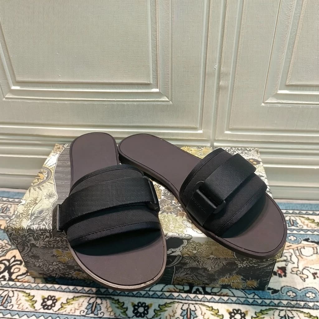 Nuovi Sandali Estivi 2026 da Donna in Denim con Ricami e Velcro, Ciabatte Casual a Fascia Singola Impermeabili per Esterni