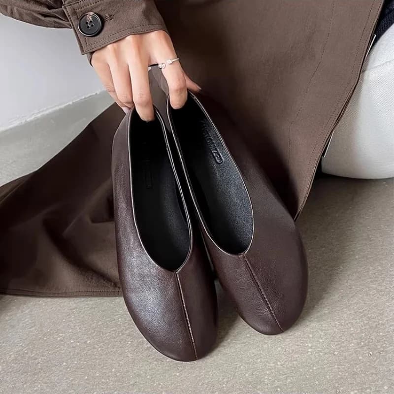 Women's casual round-toed flat shoes, summer soft leather one-piece ballet shoes, simple and comfortable suitable for daily wear