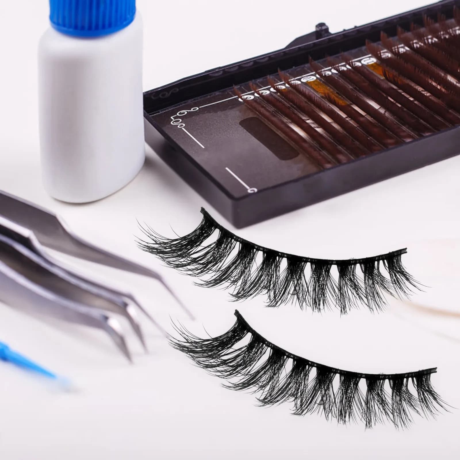 5 pairs of fake 3D eyelashes, long and thick artificial eyelashes, light, soft, glamorous, for eye makeup, thick artificial eyelashes