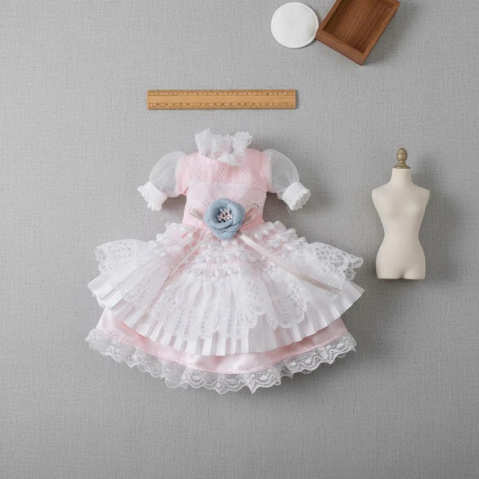 Set di Vestiti per Bambola BJD da 30 Cm, Abiti in Tessuto Morbido per Bambola 1/6, Set di Outfit per Bambola con Design Elegante e Nastro in Raso