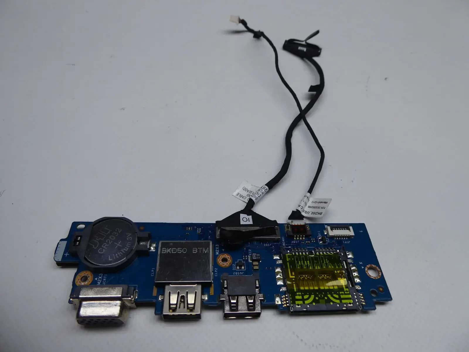 FOR Dell Your 15 5568 USB VGA SD card reader card with cable 04T5M8 LS-D821P 4T5M8
