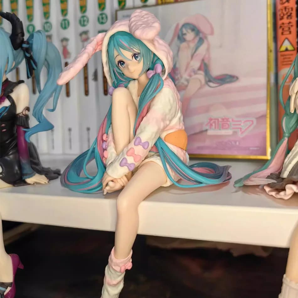 Action Figure Anime HATSUNE MIKU da 14 CM con Pigiama a Orecchie di Coniglio, Modellino in PVC, Giocattolo da Collezione, Regalo