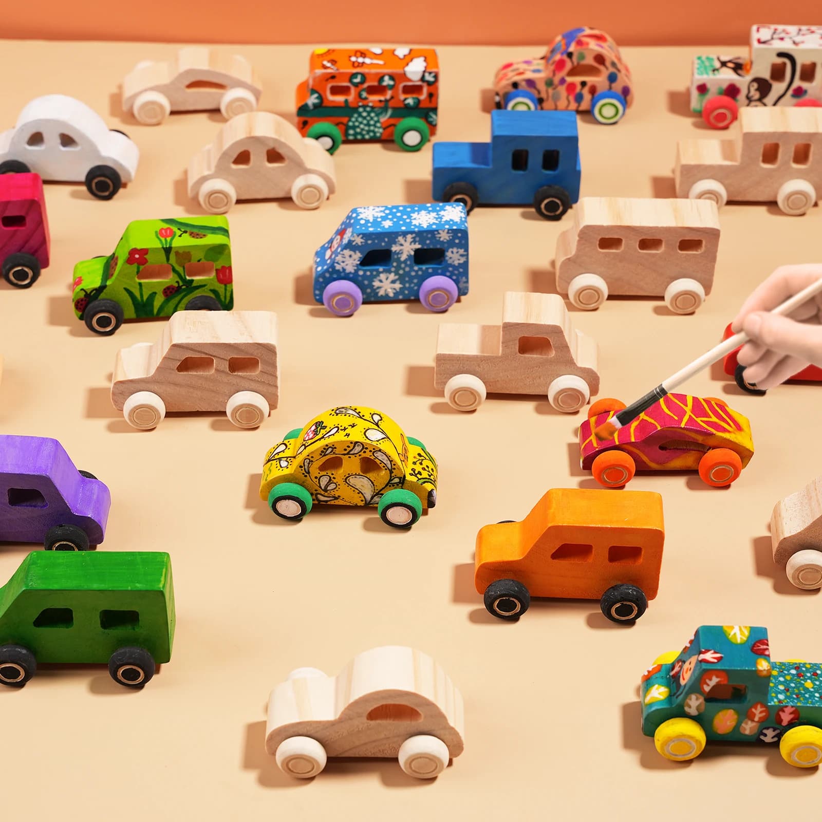 DIY handmade wooden graffiti car, children's colorful painting and coloring model, toy, three-dimensional coloring building bloc