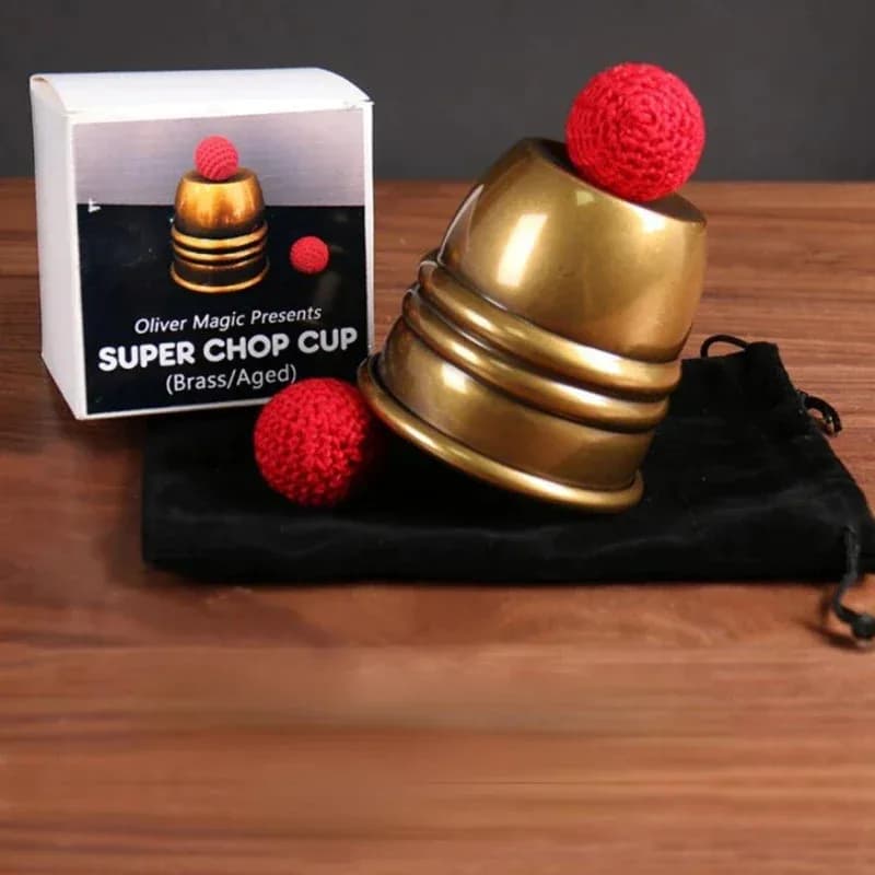 Super Chop Cup Ottone invecchiato da Oliver Trucchi magici Tazze e palline magiche da palcoscenico Illusione Magia Magicians Prop Accessorio Espediente