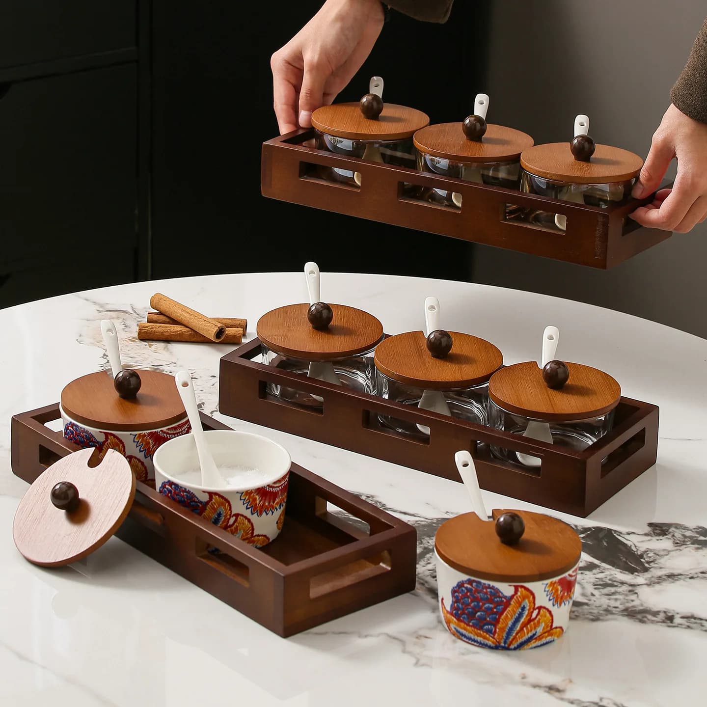 Household Ceramic Spice Container With Spoon Glass Salt Vessel Multi Purpose Kitchen Chili Oil Storage Utensil