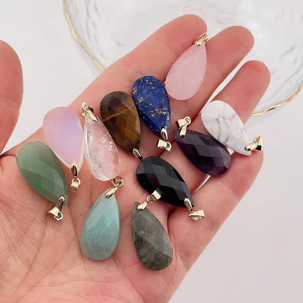 Natural Stone Pendant Womens Faceted Long Water Drop Pendulum Amethysts Roses Quartz Crystal Pendant Healing Amulet Accessoires