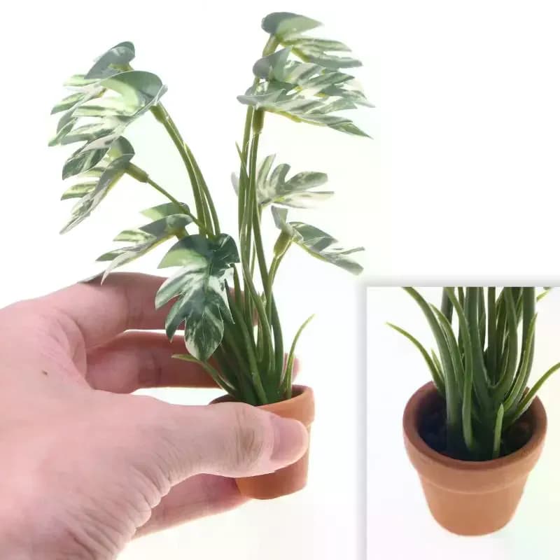 Monstera Green Plant in Staircase 1/12 for Doll House, Doll House Decoration, Bonsai Model for Micro Landscape and Garden